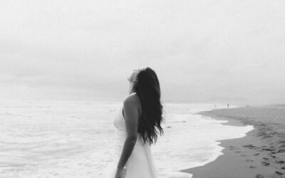 How to Feel Confident in Front of the Camera on Your Wedding Day